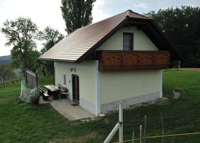 Ferienhaus Vineyard Keglic *