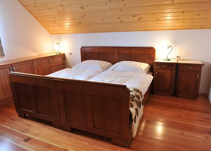 Ferienhaus Vineyard Keglic *